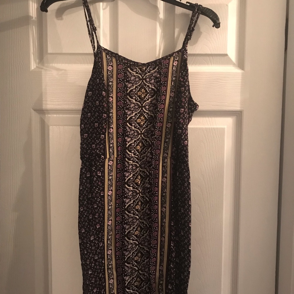 Cute maxi with back detail